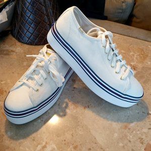 Keds- Canvas Triple Up Varsity Sneakers 7.5 womens